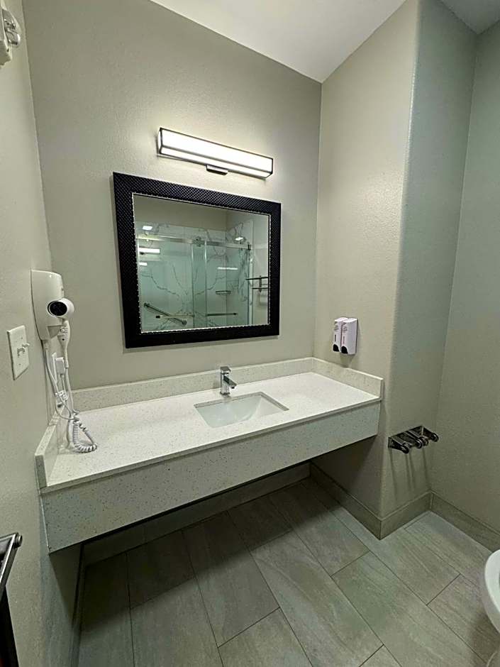 Red Roof Inn & Suites Lake Charles