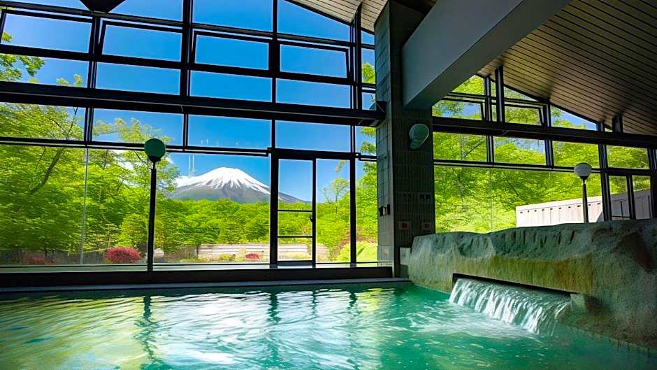 Lake Oshino Villa