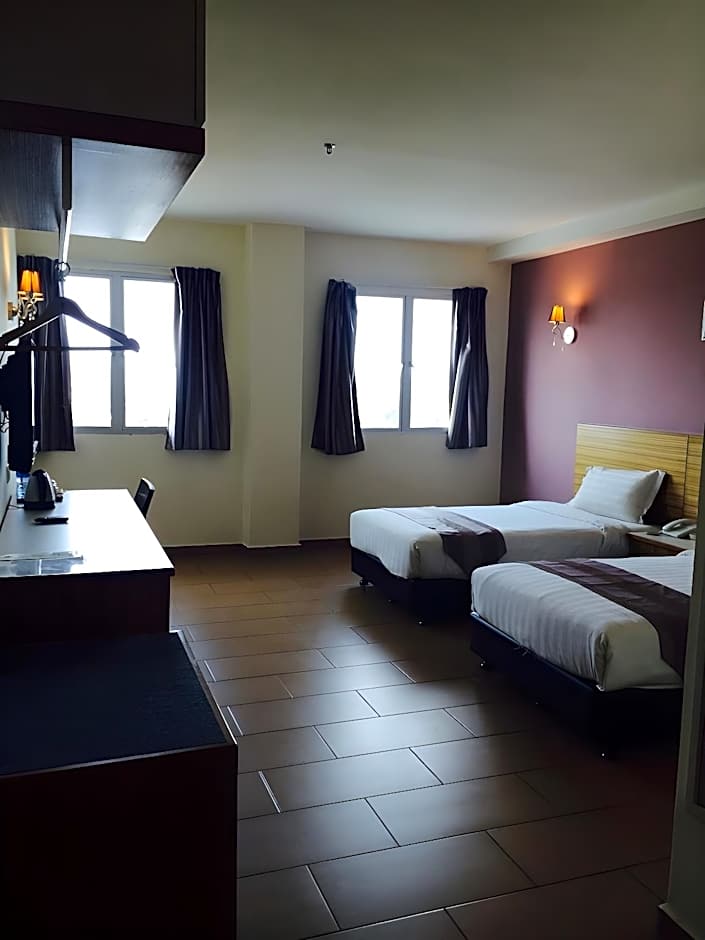 Grand Court Hotel