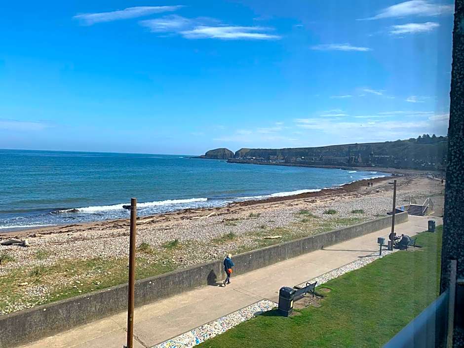 Number 44 Hotel & Bar