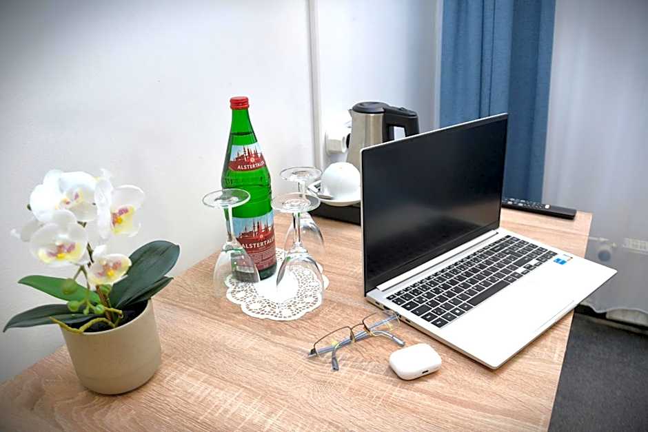 D&D Hotel by Wiggers