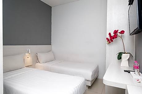 Twin Room - Non-Smoking