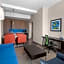 Holiday Inn Express & Suites Woodside LaGuardia Airport By IHG