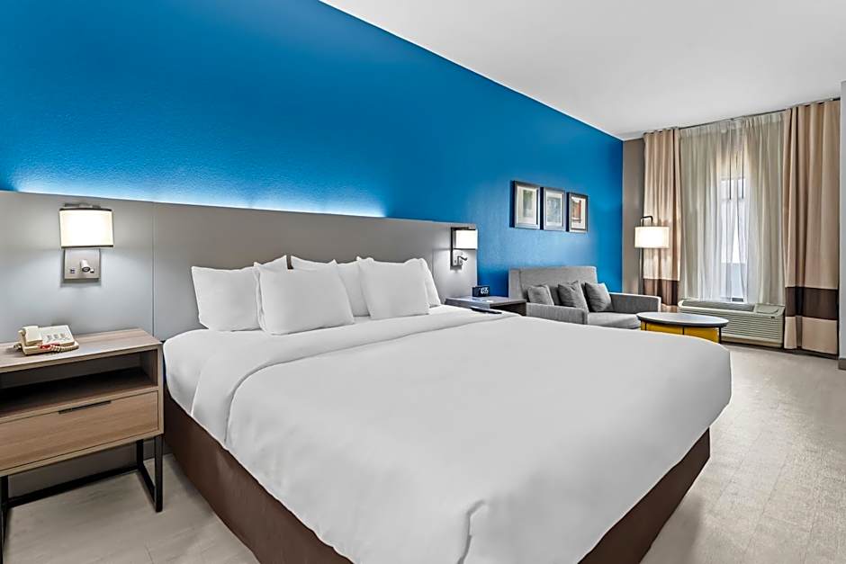 Comfort Inn & Suites Perry National Fairgrounds Area