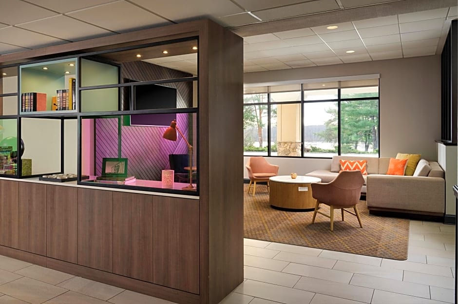 Holiday Inn & Suites Marlborough By IHG