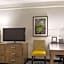 La Quinta Inn & Suites by Wyndham Alexandria Airport