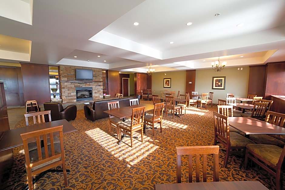 Holiday Inn Express & Suites Drayton Valley By IHG