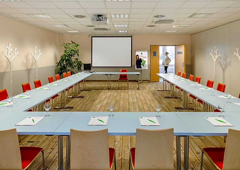 IBIS STYLES London Heathrow East