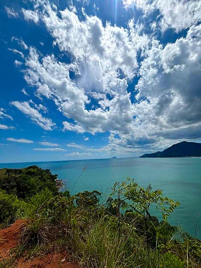 Condomínio a 100m da Praia