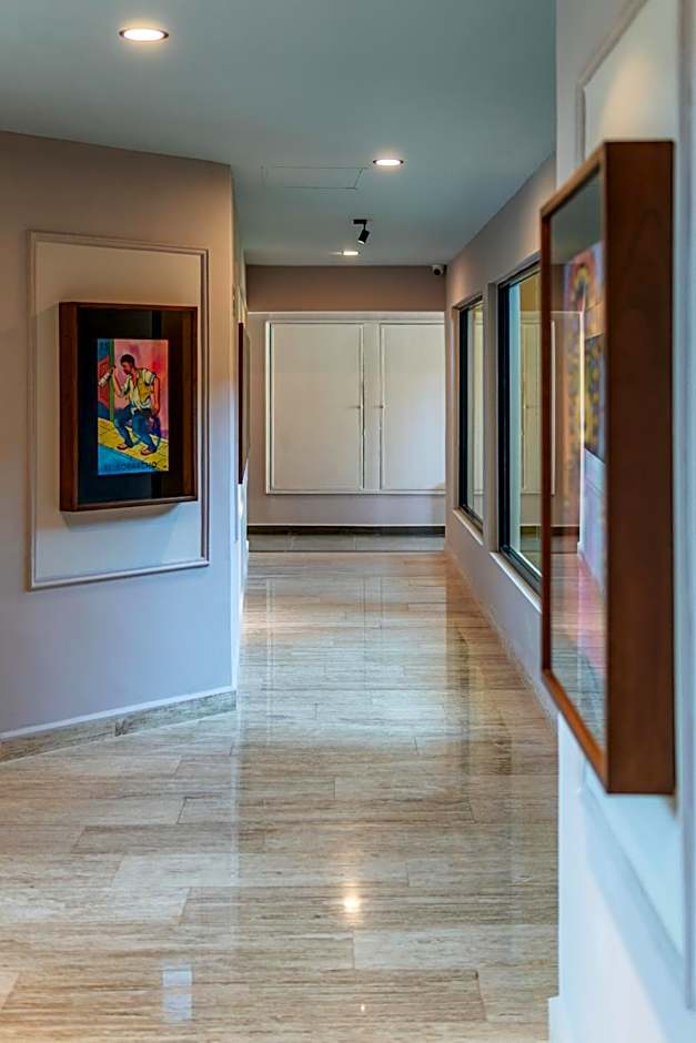 Hotel MID Project