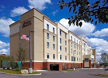 Hampton Inn By Hilton and Suites Pittsburgh/Settlers Ridge, PA