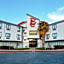 HomeTowne Studios by Red Roof San Antonio - SeaWorld Northwest