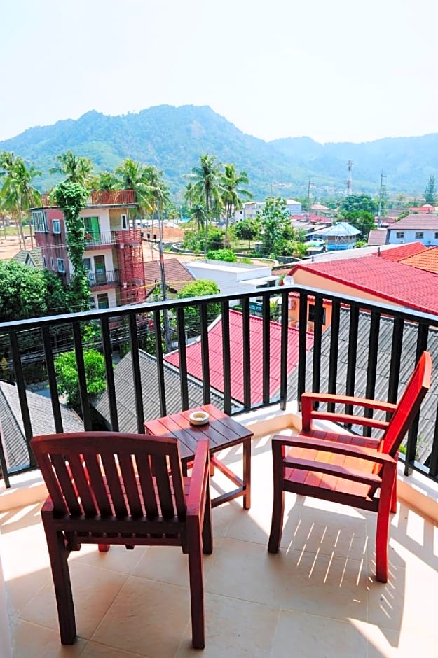 Ice Kamalabeach Hotel