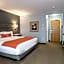 Amsterdam Inn & Suites Moncton