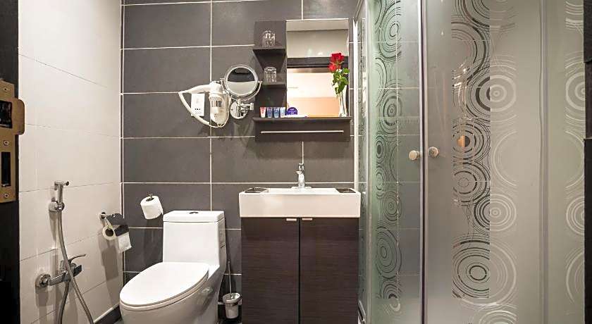 Naviti Warwick Dammam