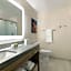 Candlewood Suites McPherson By IHG