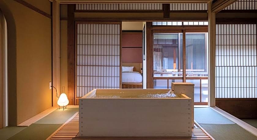 Nazuna Kyoto Nijo-jo