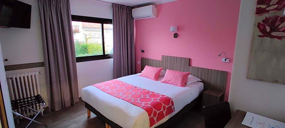 Logis Hôtel Les Bleuets