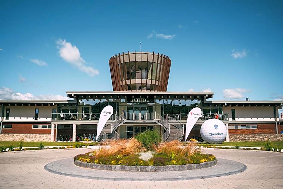 Theodora Golf Club