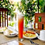 DPADANG HOMES STAY