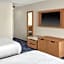 Fairfield Inn & Suites by Marriott Detroit Farmington Hills