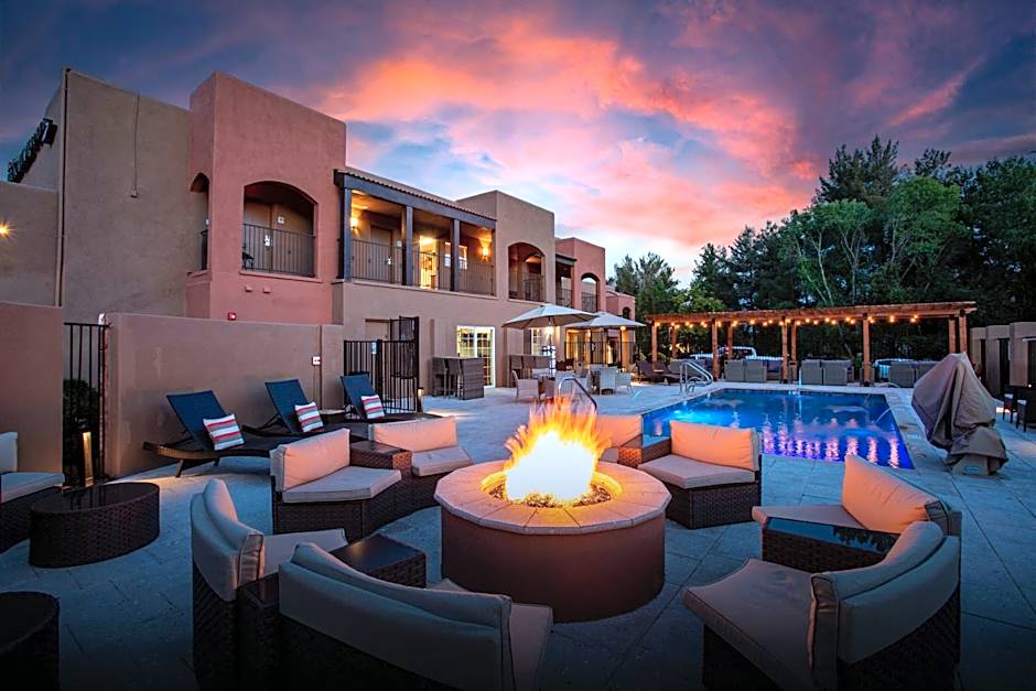 Arroyo Pinion Hotel, Ascend Hotel Collection