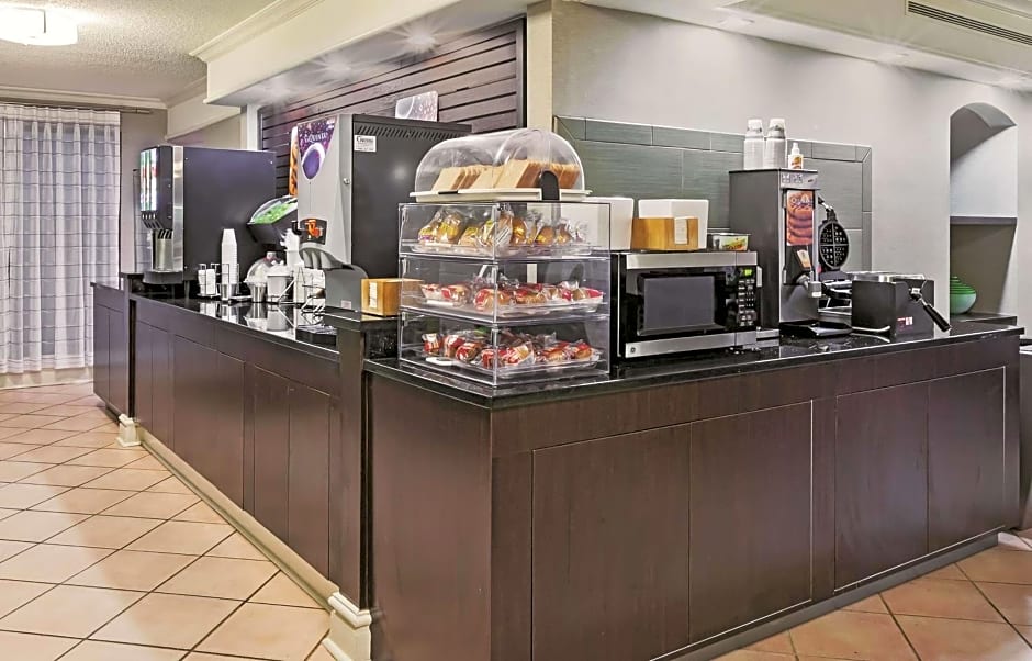 Travelodge by Wyndham Houston Cy-Fair