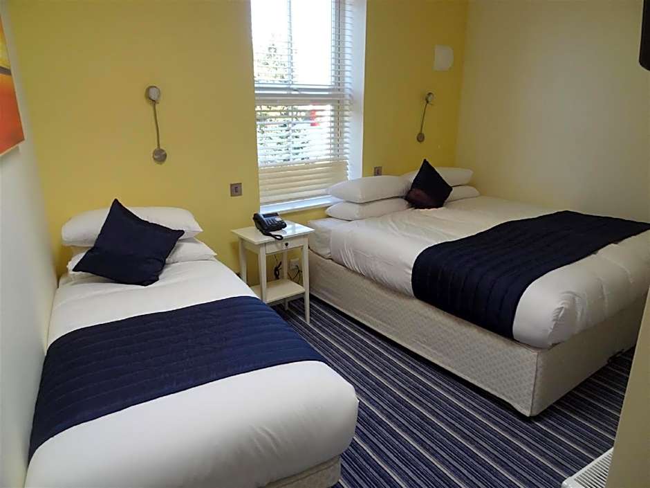 Photo 1 of 3 of Triple Room