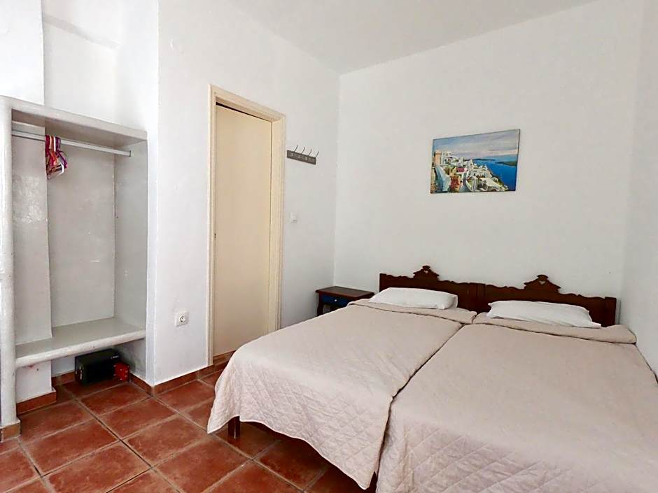 Anny Studios & Rooms Perissa Beach