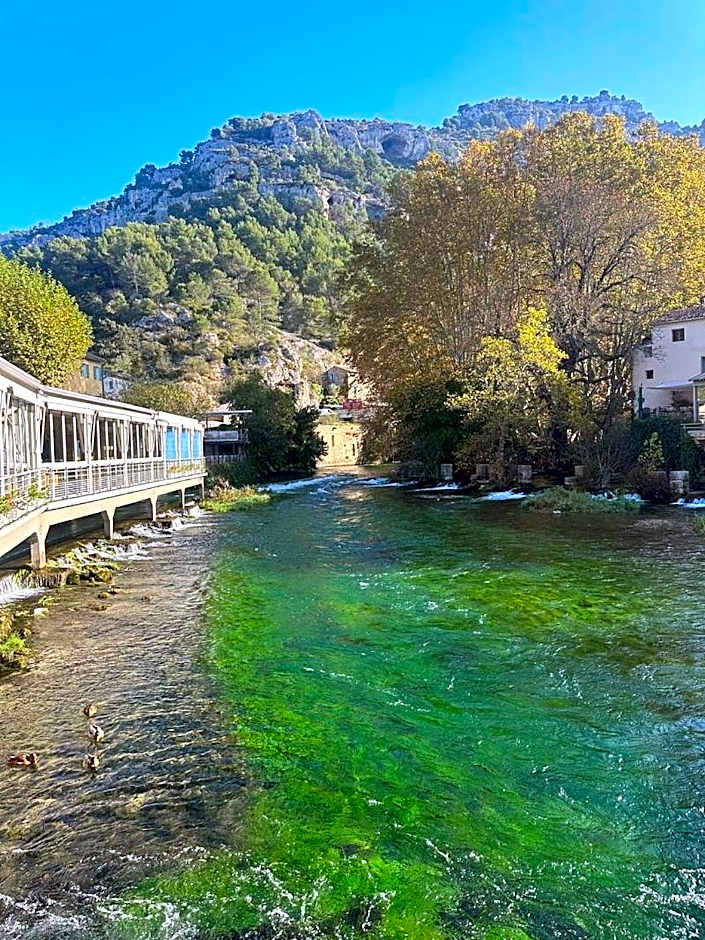 Chambre hôtes jacuzzi climatiseur provence