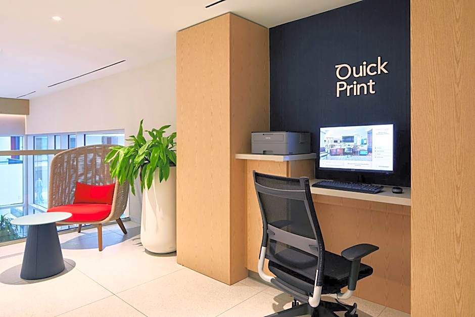 Courtyard by Marriott Santa Barbara Downtown