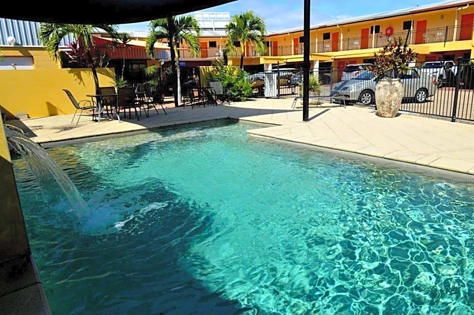 Summit Motel