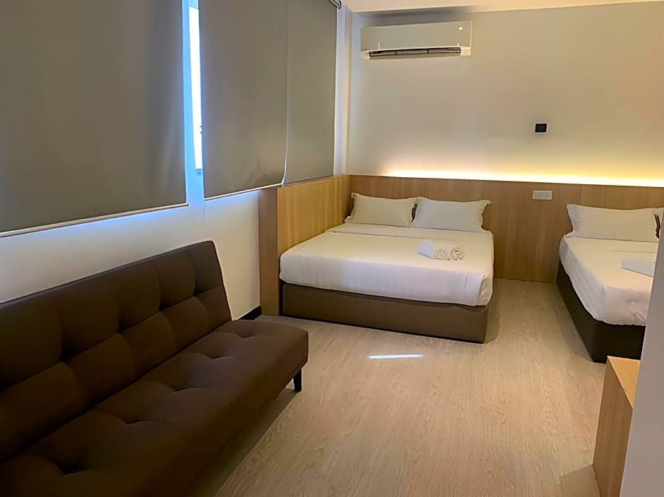 THE DAILY HOTEL