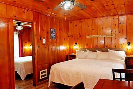 Park Motel and Cabins