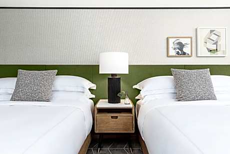 Standard Queen Room with Two Queen Beds - Hearing Accessible