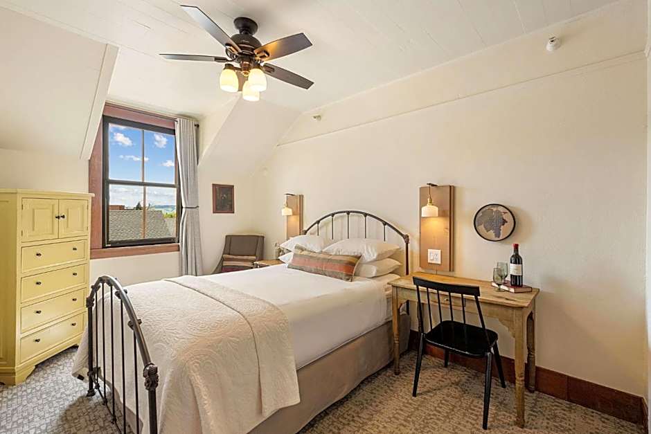 Sonoma Hotel