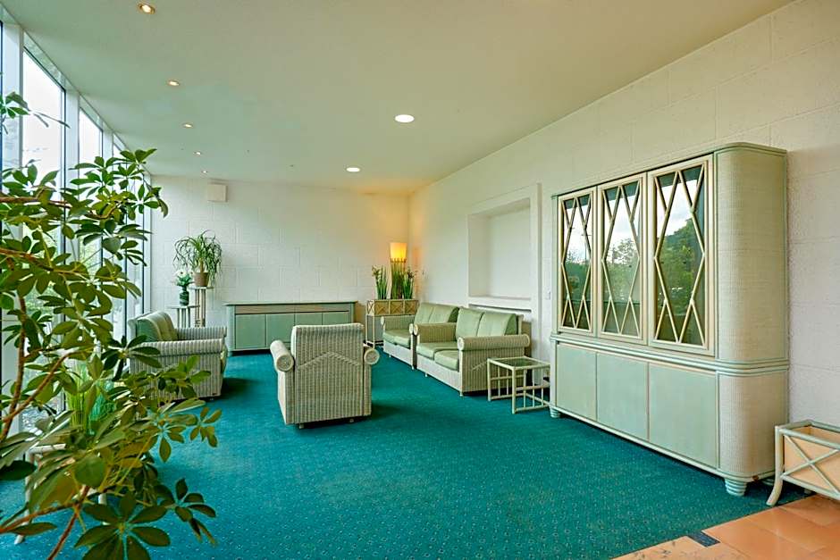 TRIP INN Axxon Hotel