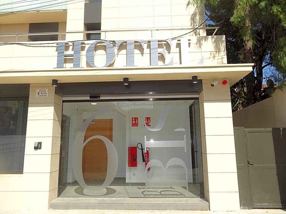 6 Bis HOTEL