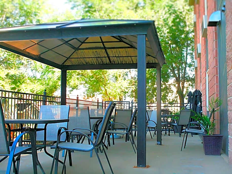 The Medicine Hat Villa