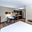 Candlewood Suites Topeka Hotel By IHG