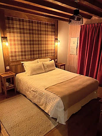 Queen Room with Balcony