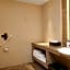HUALUXE Ningbo Harbor City By IHG