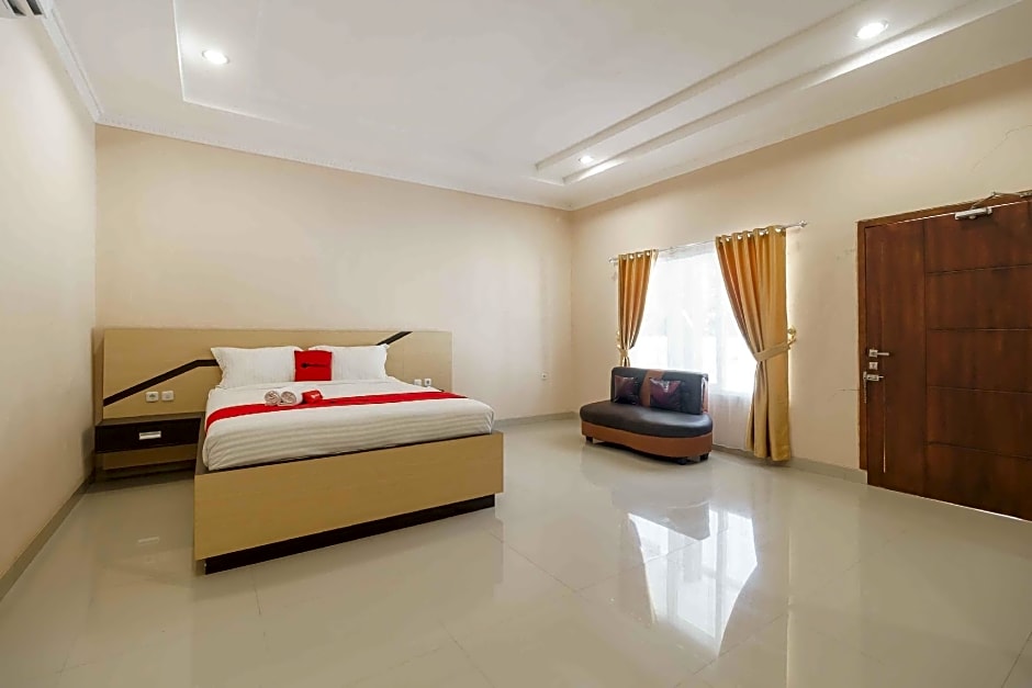 RedDoorz @ Hotel Copacobana Bengkulu
