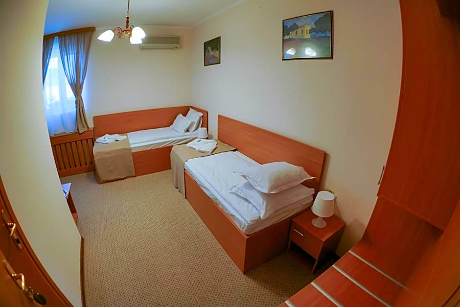 Bucharest Downtown Inn