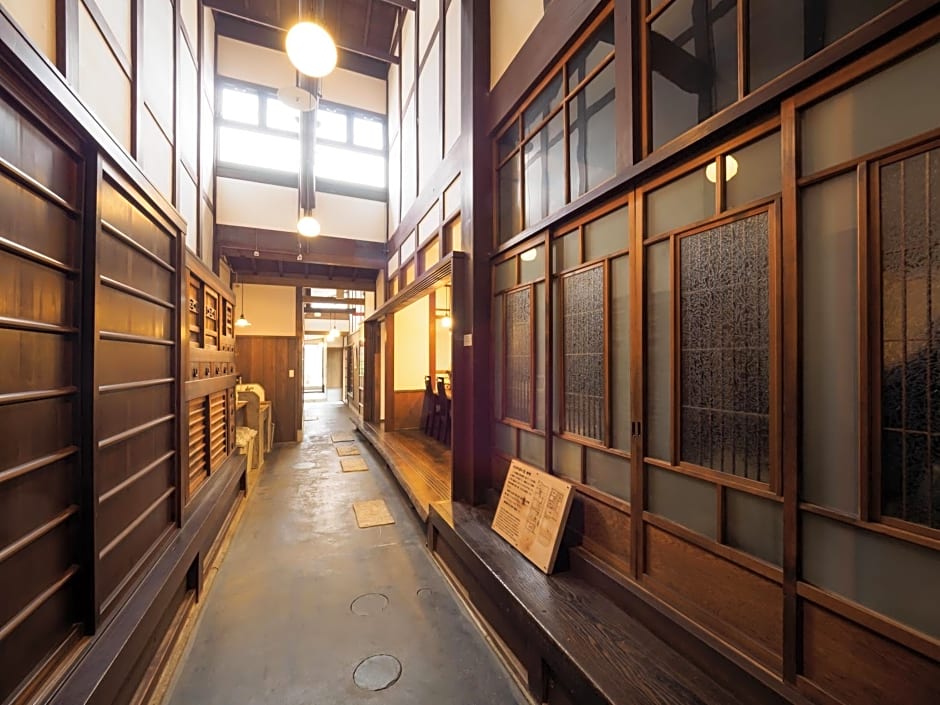 Inase Otsu Machiya Bed and Breakfast