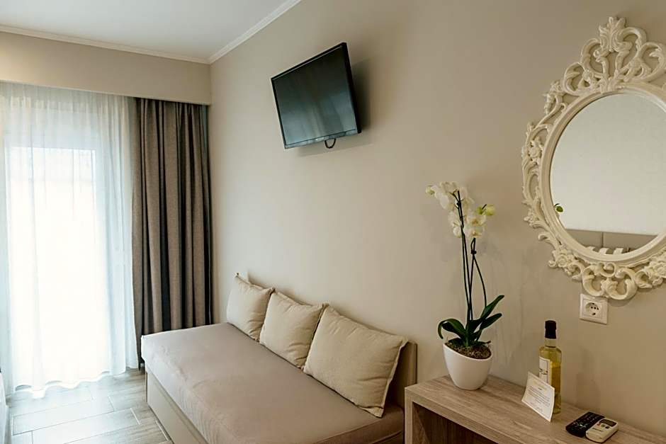 Ammos Beach Seaside Luxury Suites Hotel