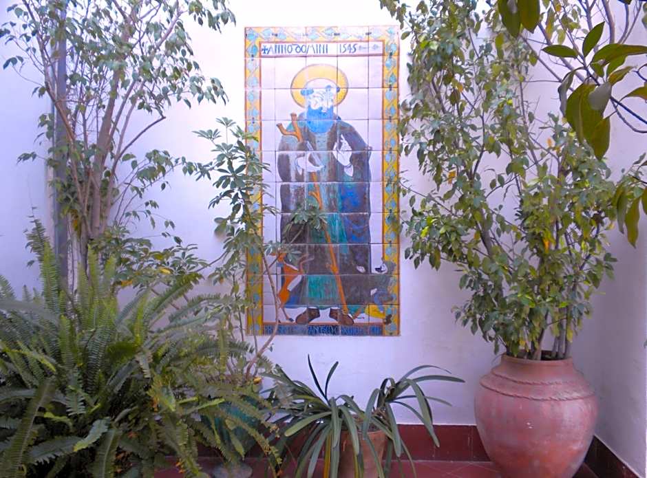 Arathena Rocks Hotel