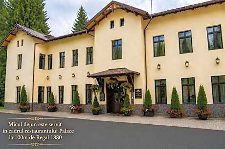 Hotel Regal 1880 - Boutique Hotel in Parcul Central Sinaia