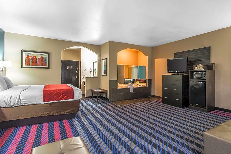 Comfort Suites Fairgrounds West