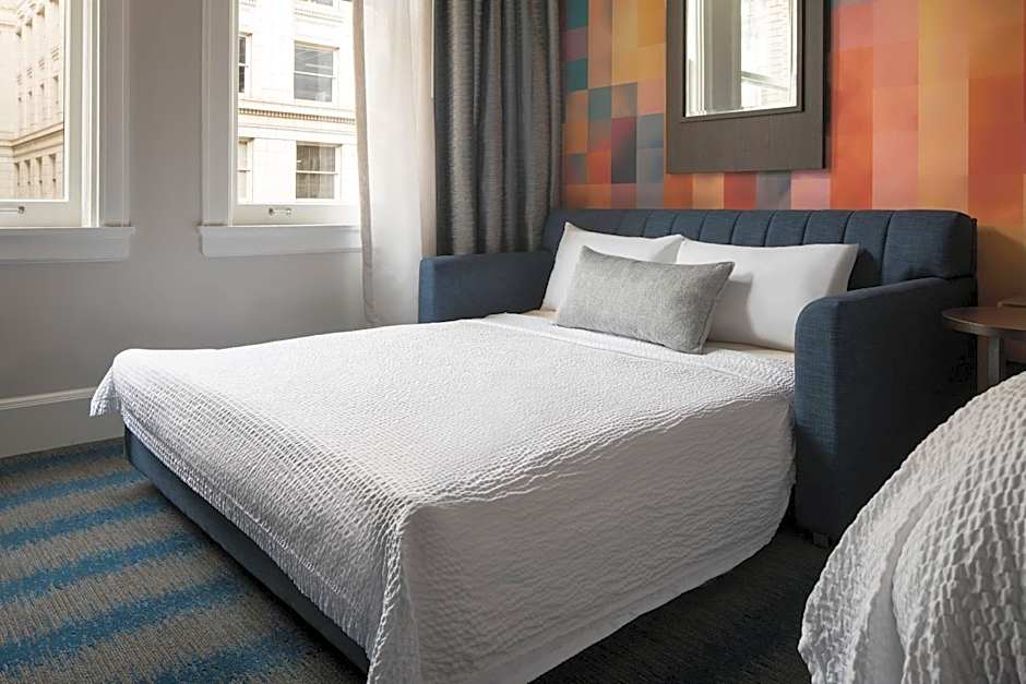 Courtyard by Marriott Seattle Downtown/Pioneer Square
